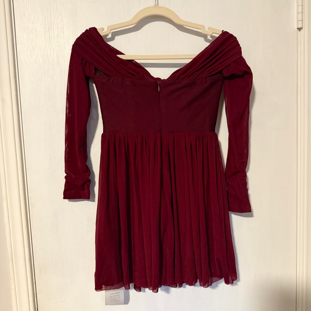 NEW MORE TO COME Kristiana Mini Dress Plum Red Purple Long Sleeve Cold Shoulder - Picture 5 of 7